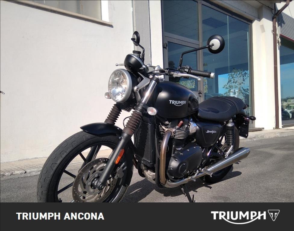 TRIUMPH Street Twin 900 