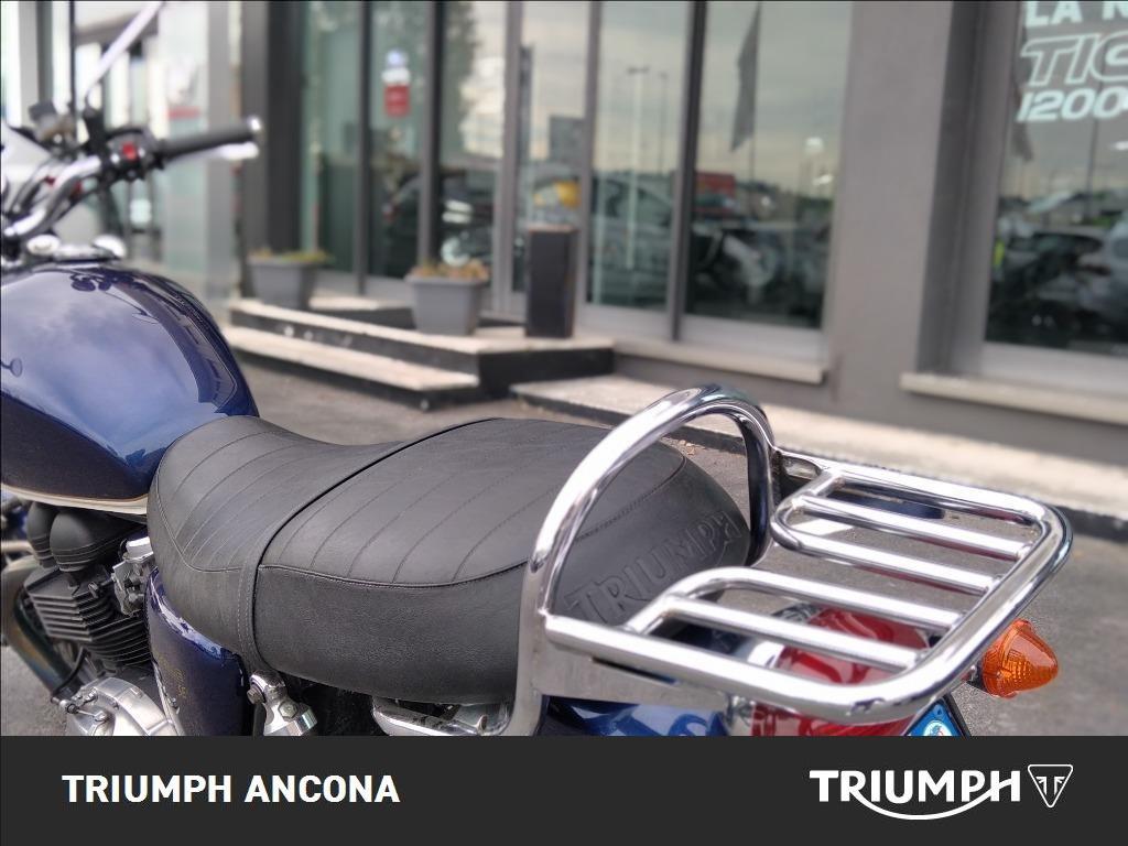 TRIUMPH Bonneville 865 SE