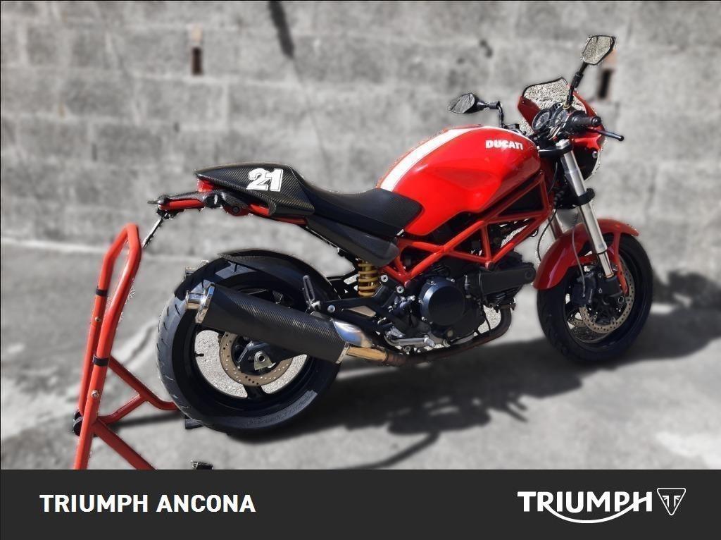 DUCATI Monster 695 