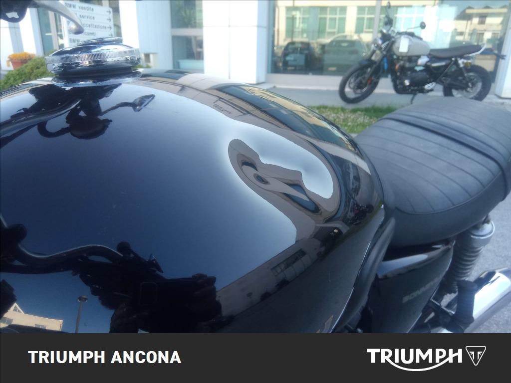 TRIUMPH Bonneville 865 SE