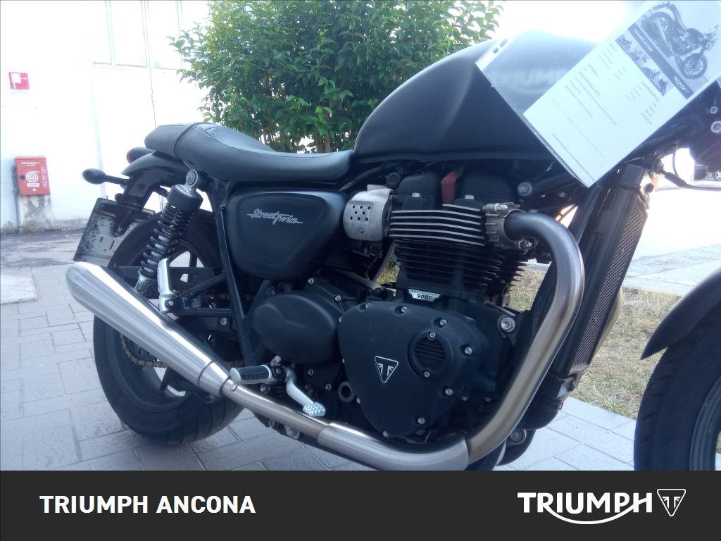 TRIUMPH Street Twin 900 