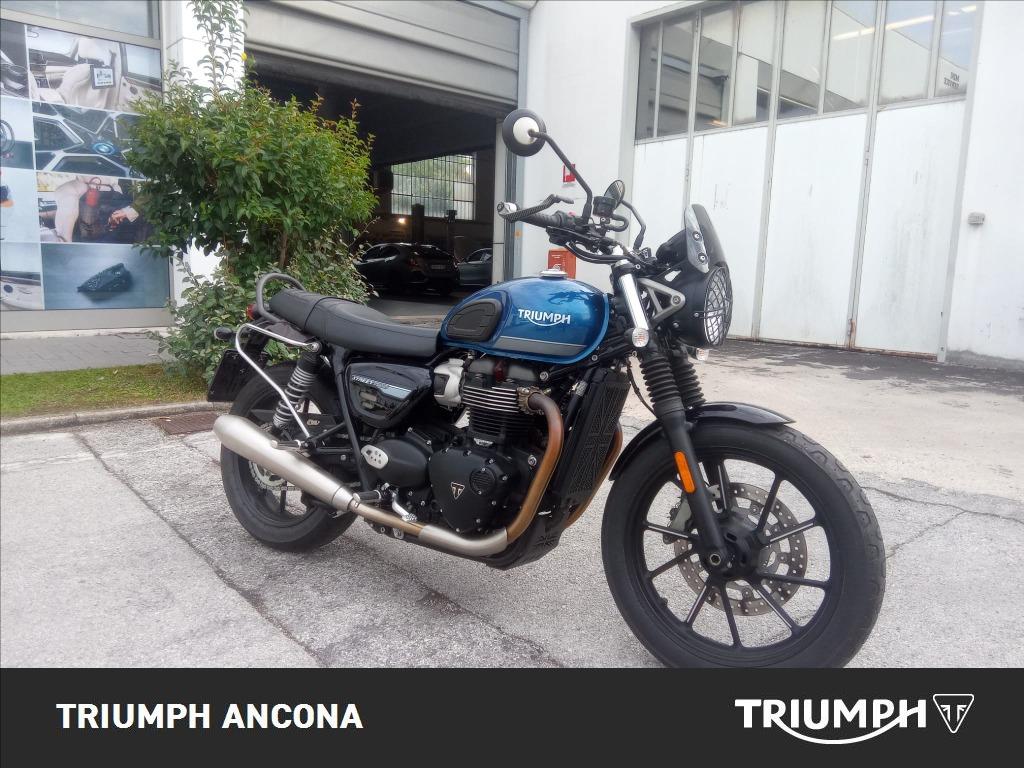 TRIUMPH Street Twin 900 