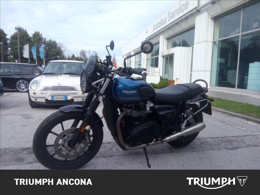 TRIUMPH Street Twin 900 