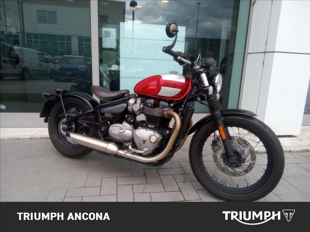 TRIUMPH Bonneville 1200 Bobber E4