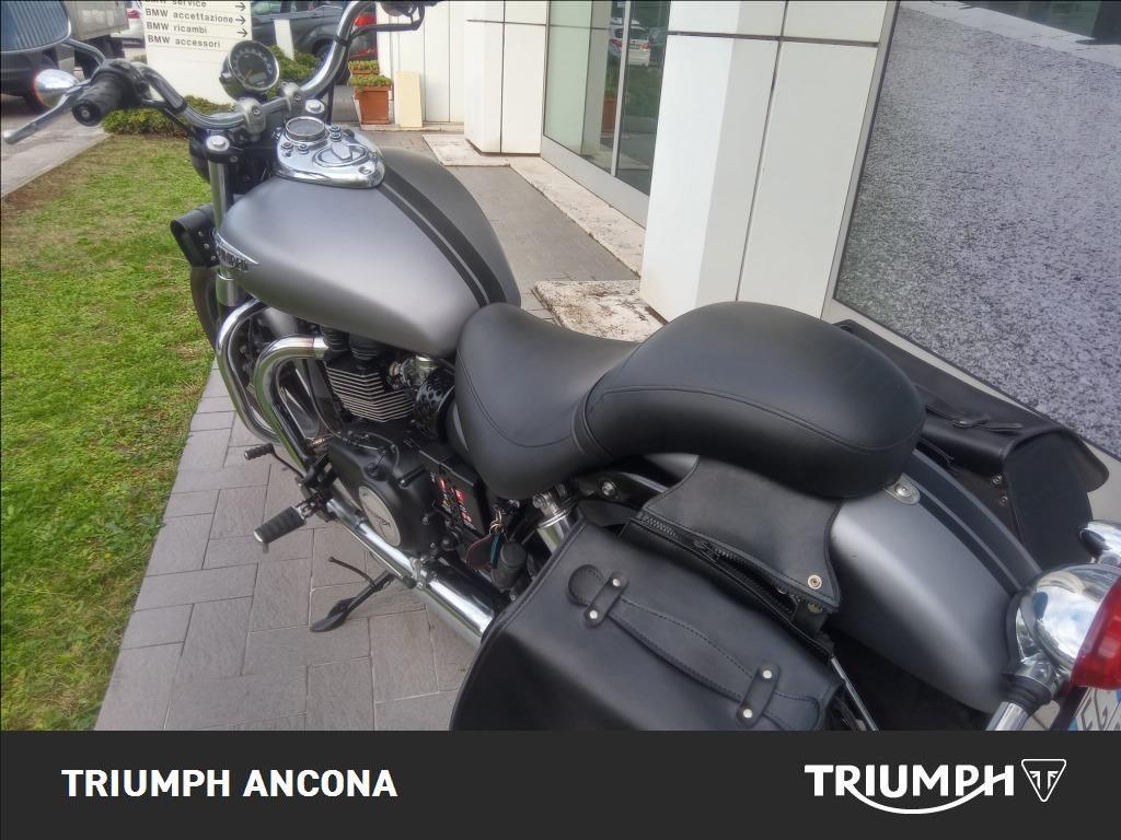 TRIUMPH Speedmaster 865 