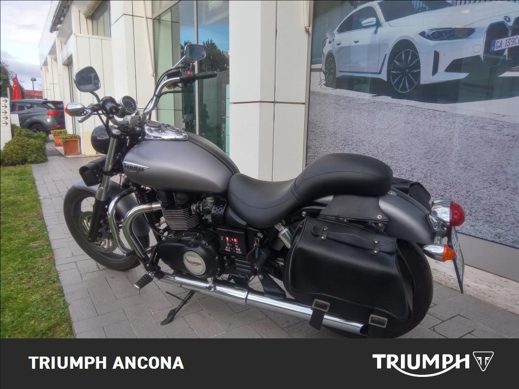 TRIUMPH Speedmaster 865 