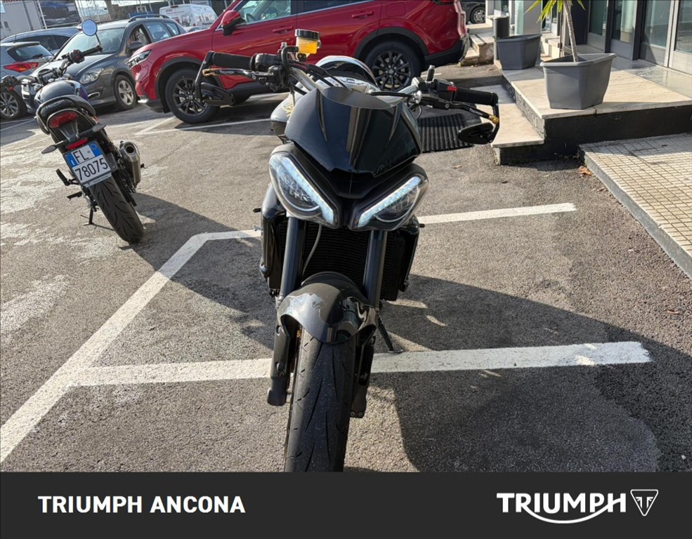 TRIUMPH Street Triple 675 R