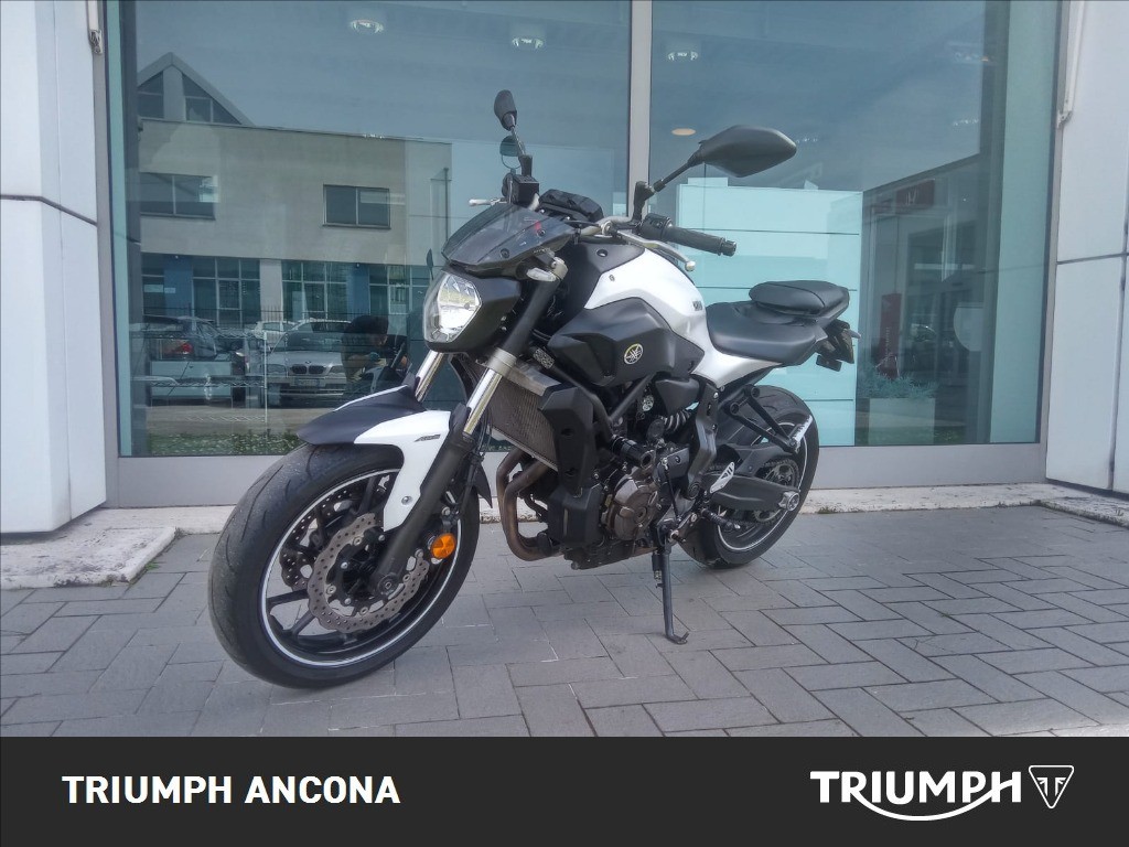 YAMAHA MT-07 690 Abs