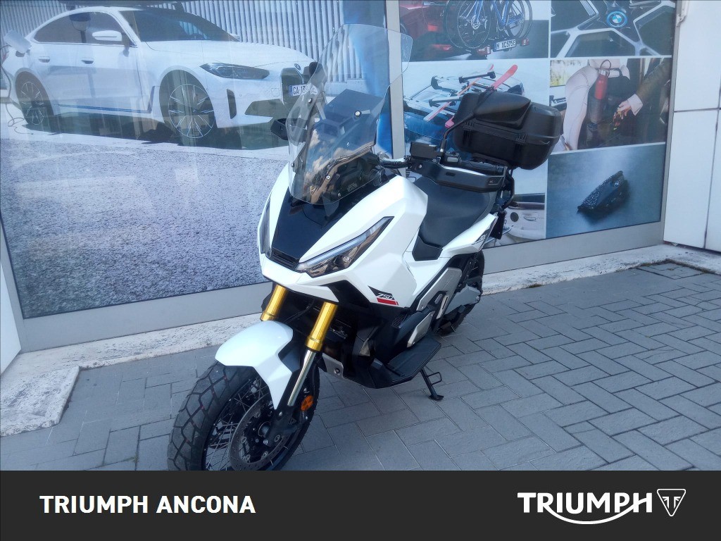 HONDA X-ADV 750 DCT Abs