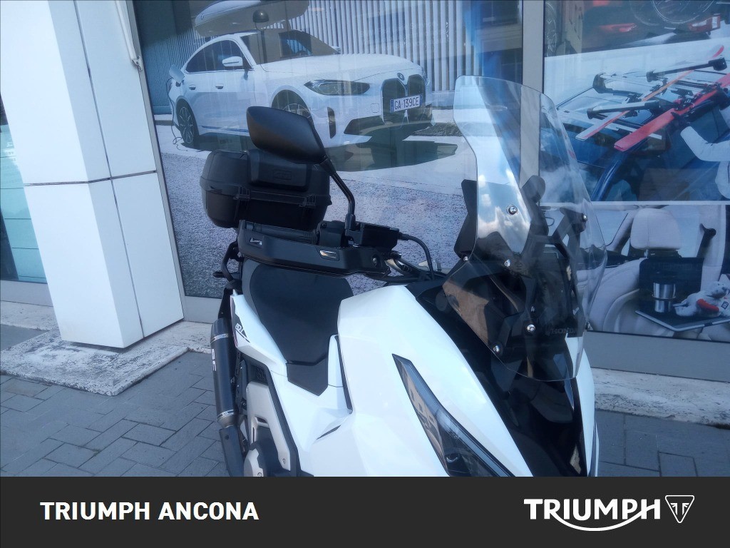 HONDA X-ADV 750 DCT Abs