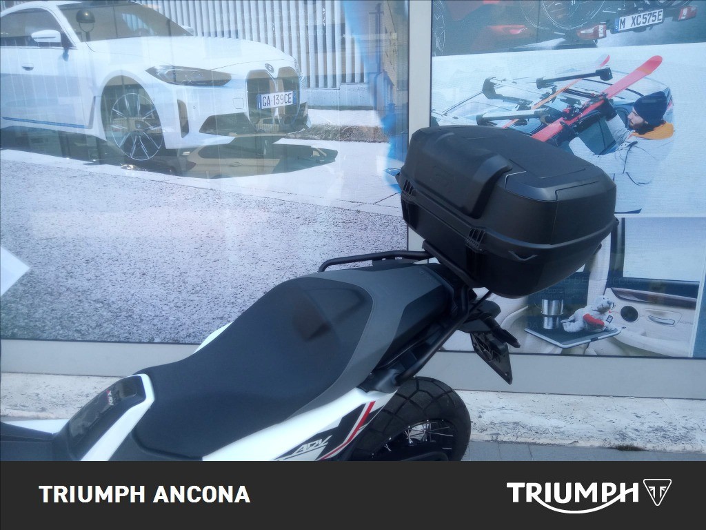 HONDA X-ADV 750 DCT Abs