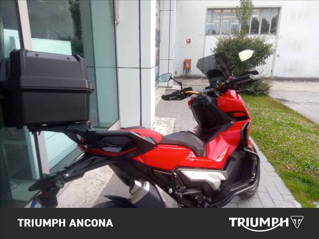 HONDA X-ADV 750 DCT Abs