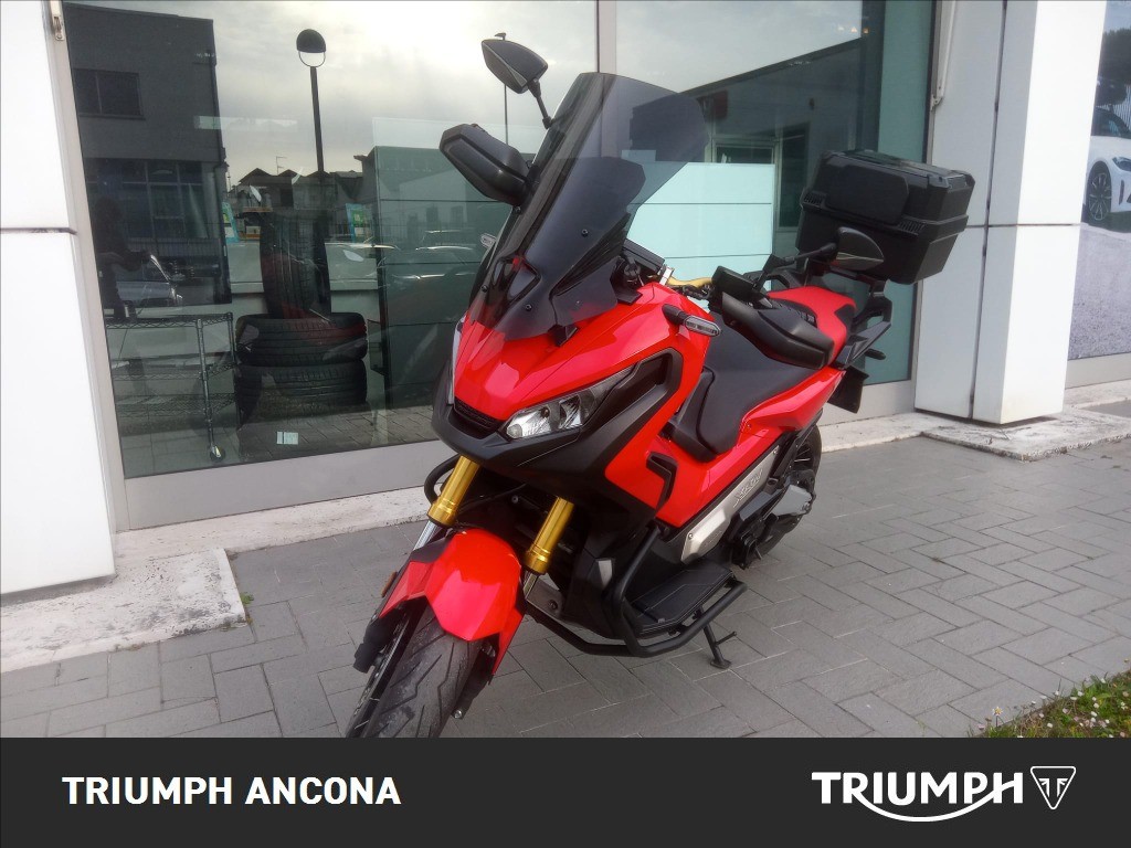 HONDA X-ADV 750 DCT Abs