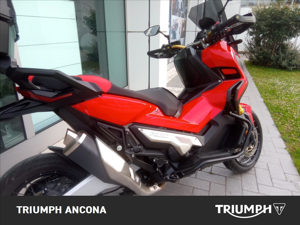 HONDA X-ADV 750 DCT Abs