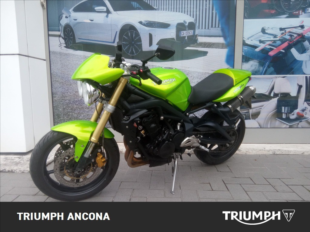 TRIUMPH Street Triple 675 