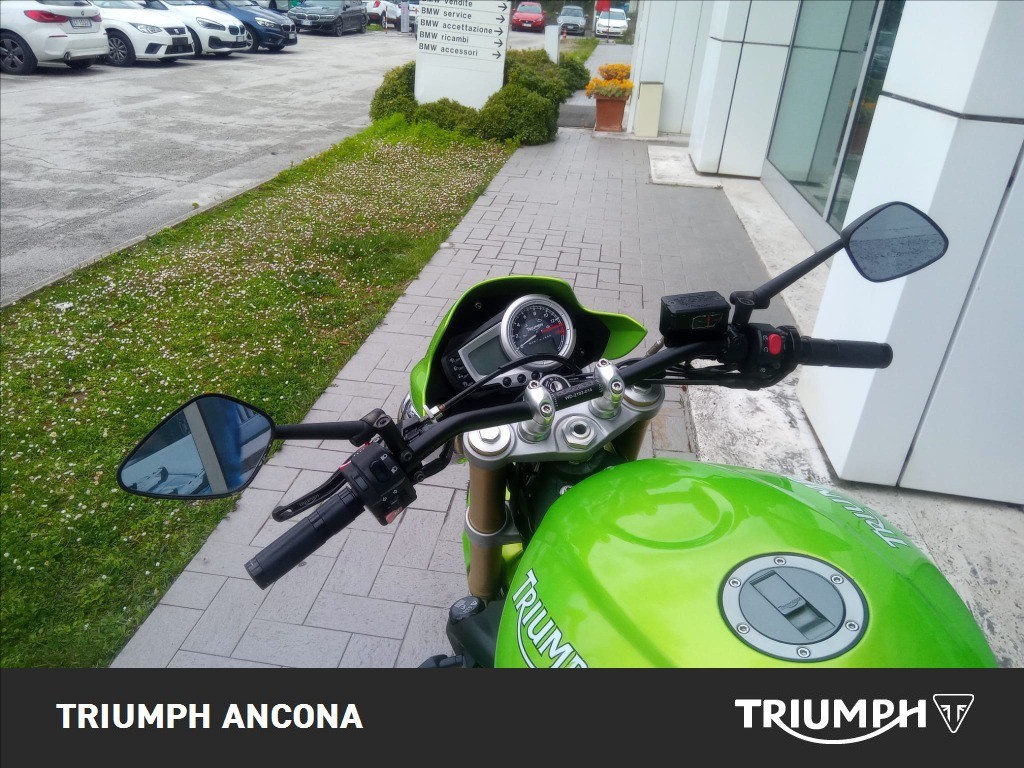 TRIUMPH Street Triple 675 