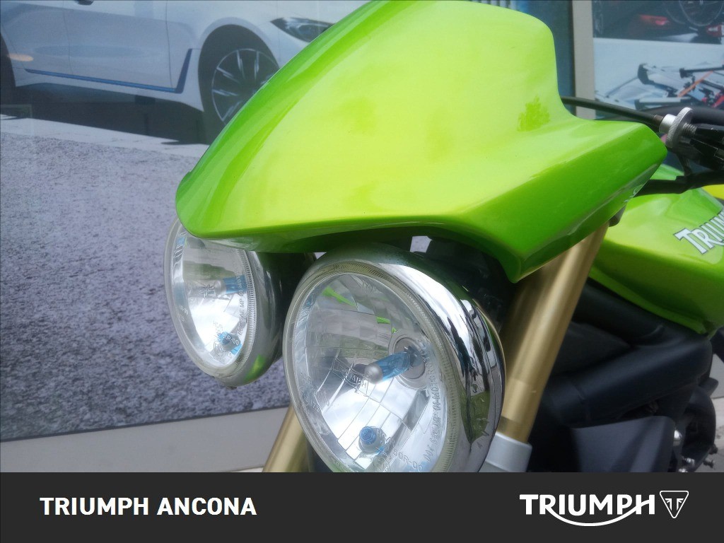 TRIUMPH Street Triple 675 