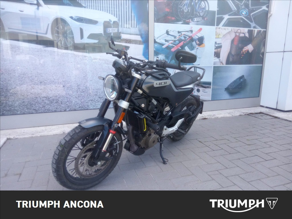 HUSQVARNA Svartpilen 401 4T