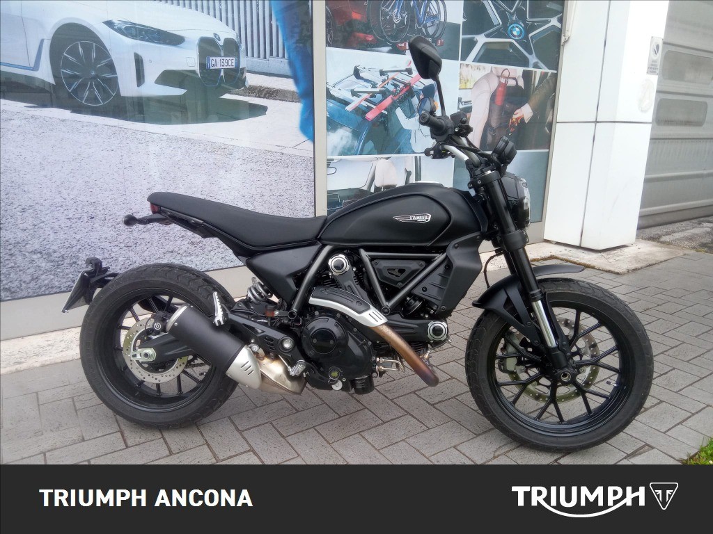 DUCATI Scrambler 800 Icon Dark