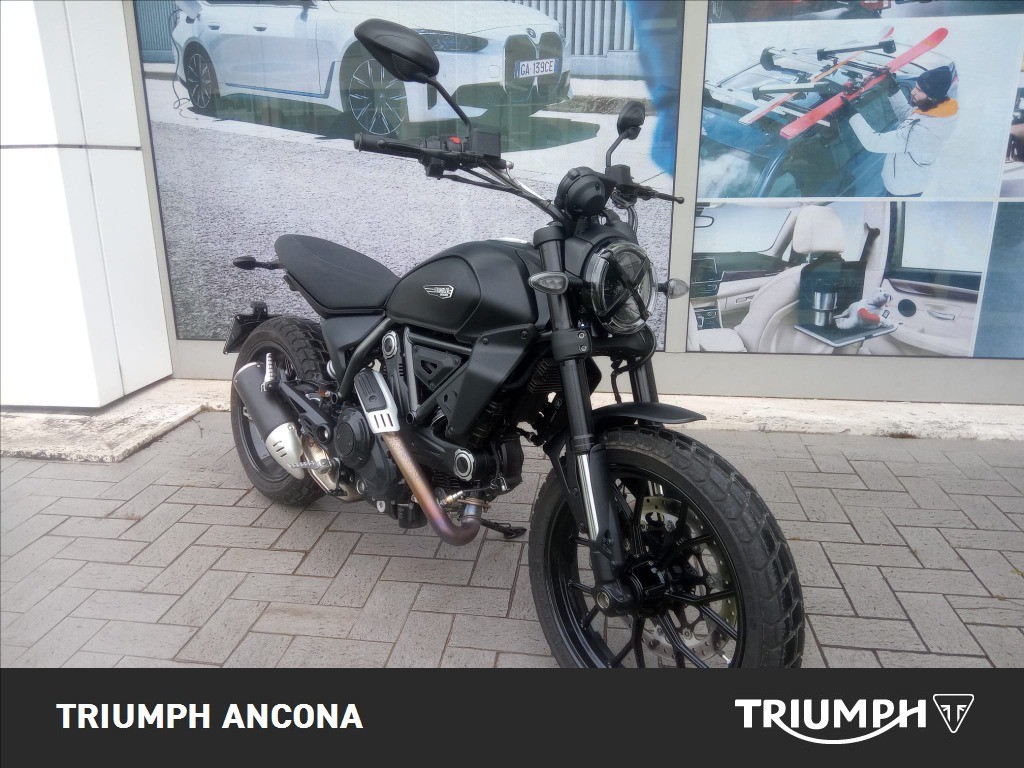 DUCATI Scrambler 800 Icon Dark