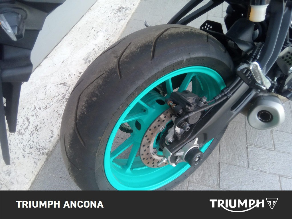 YAMAHA MT-07 690 Abs