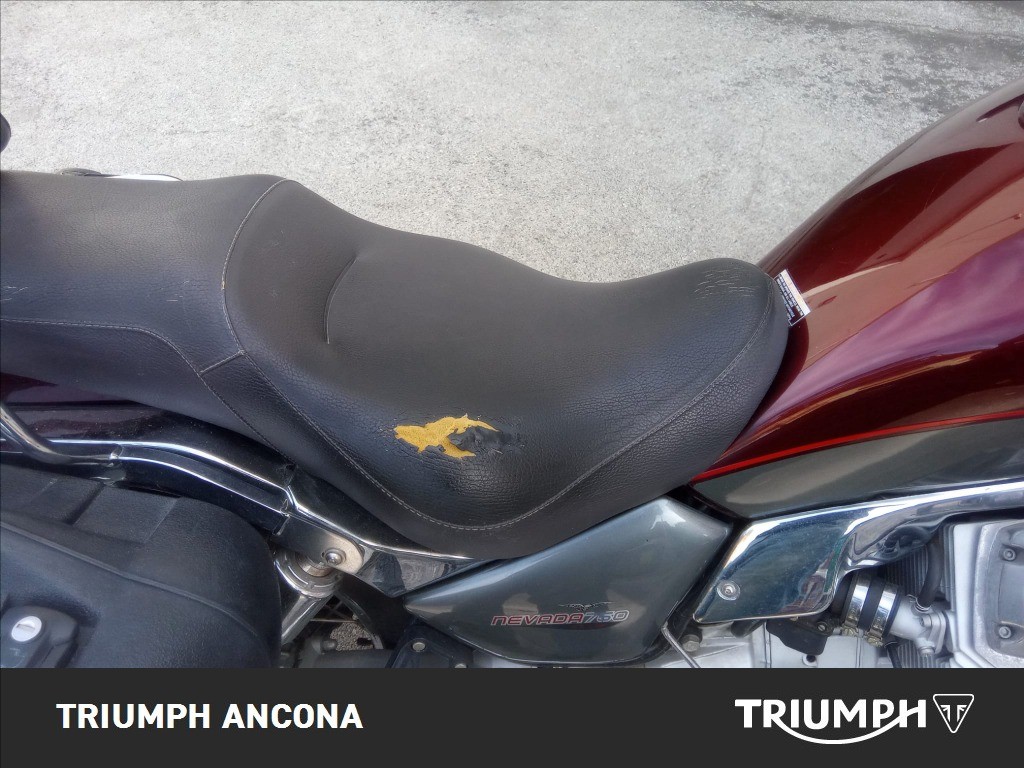 MOTO GUZZI Nevada 750 