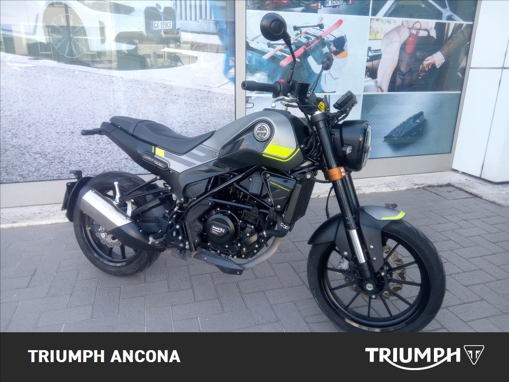 BENELLI Leoncino 250 E4
