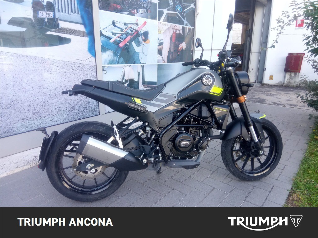 BENELLI Leoncino 250 E4