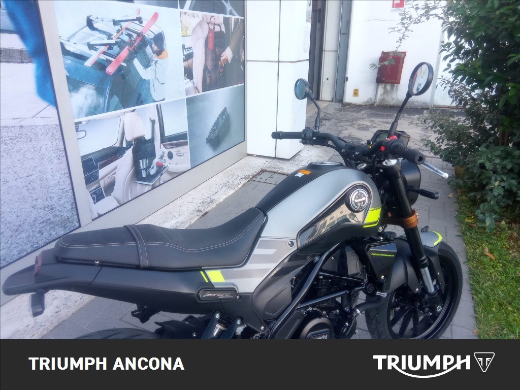 BENELLI Leoncino 250 E4