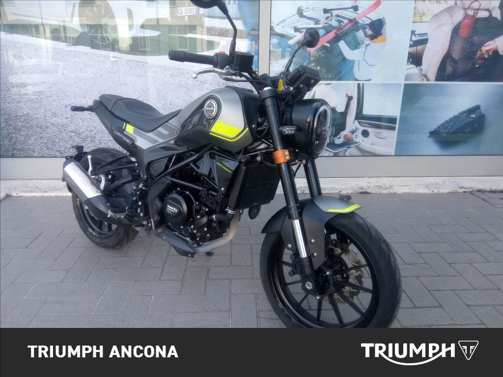 BENELLI Leoncino 250 E4