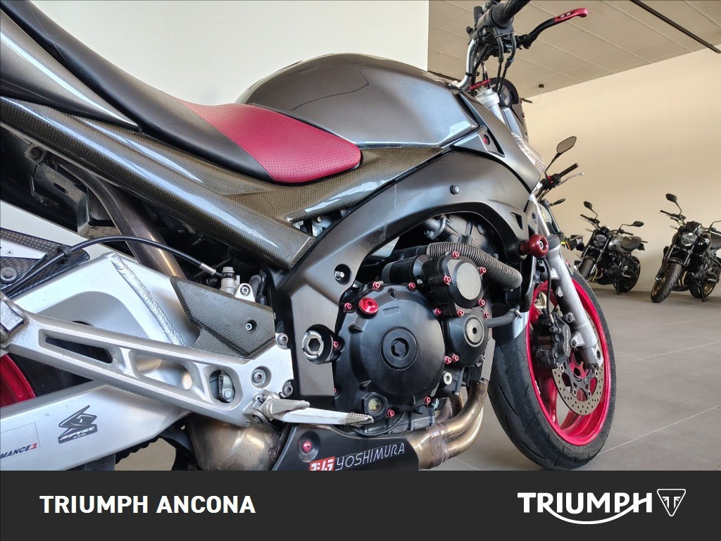 SUZUKI GSR 600 B Yoshimura
