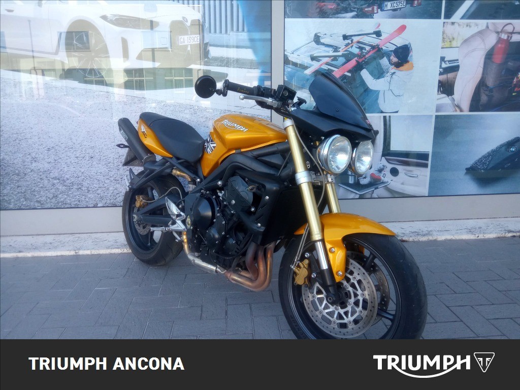 TRIUMPH Street Triple 675 