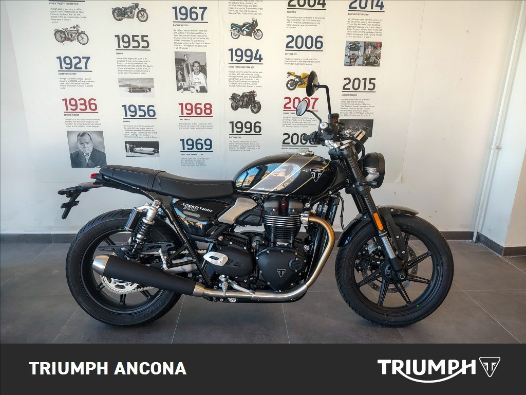 TRIUMPH Speed Twin 900 Phantom Black/Aurum Gold Abs