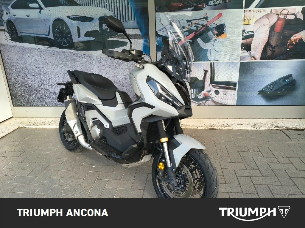 HONDA X-ADV 750 DCT Abs
