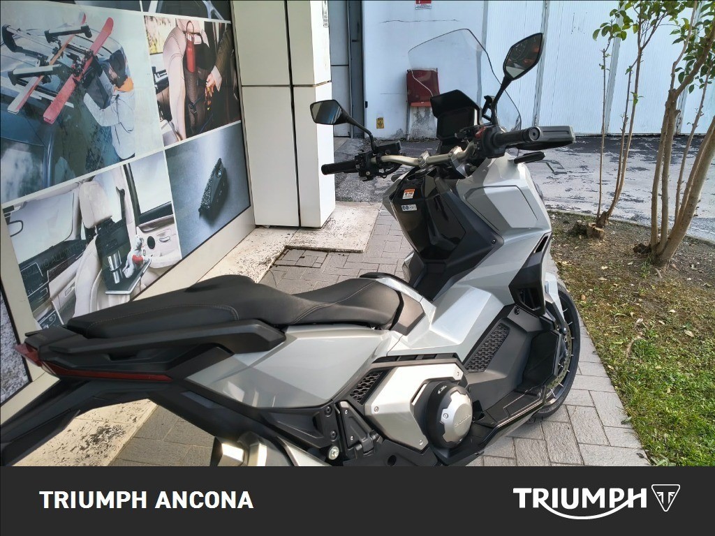 HONDA X-ADV 750 DCT Abs